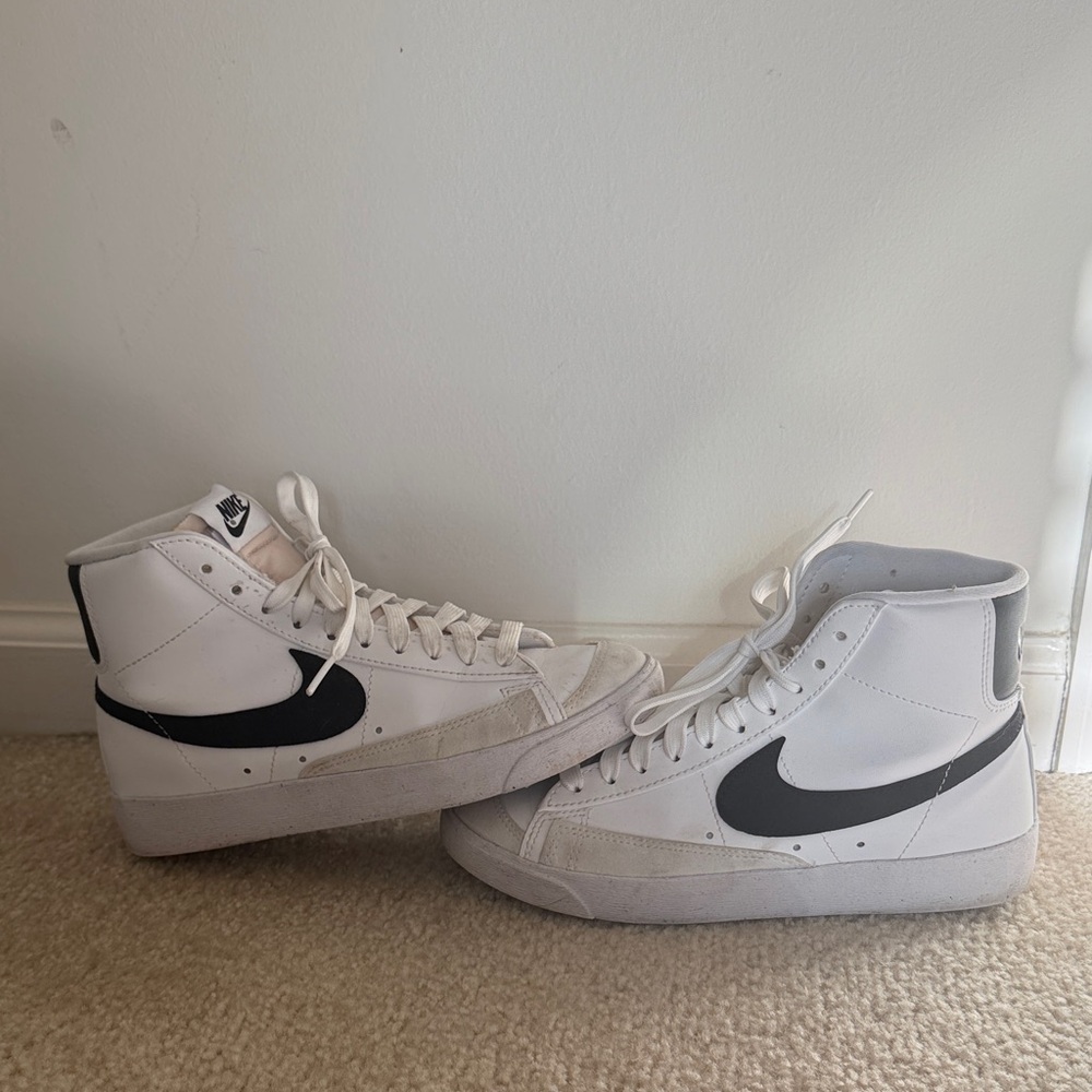 Nike Blazer '77 High-Top Sneaker - Women's 6.5